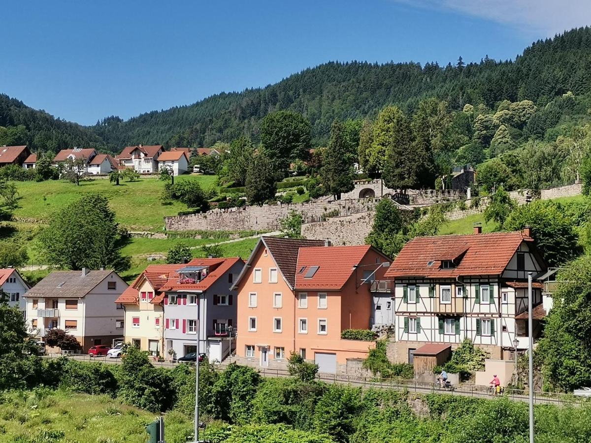 Hotel Gruener Baum - Hotel Im Murgtal, Schwarzwald Weisenbach Extérieur photo