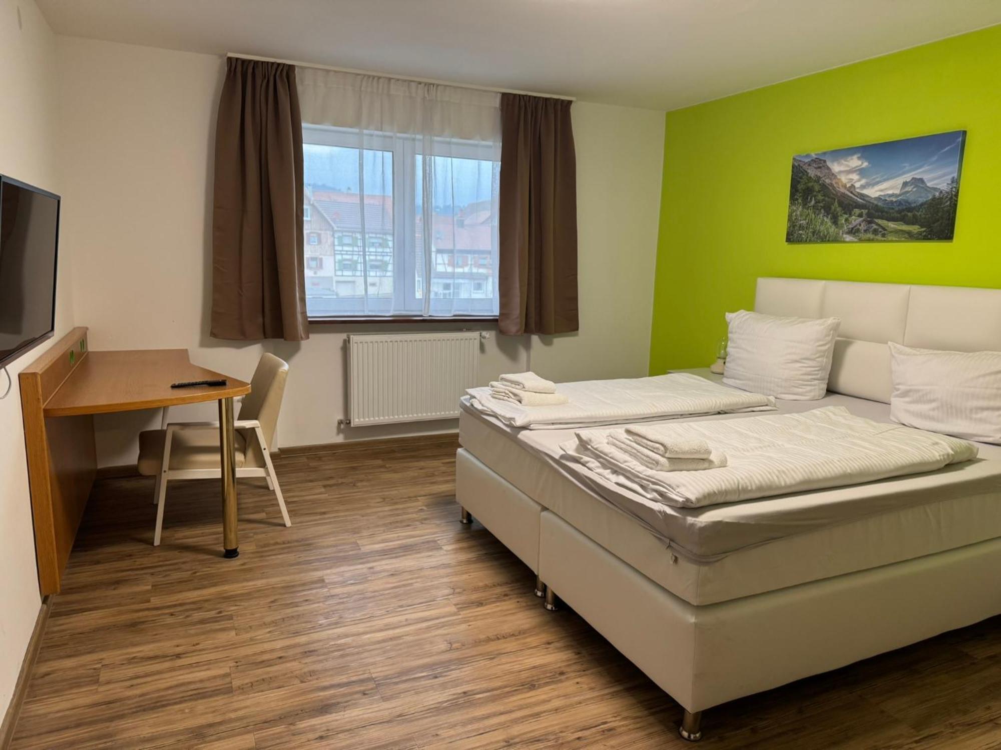 Hotel Gruener Baum - Hotel Im Murgtal, Schwarzwald Weisenbach Extérieur photo